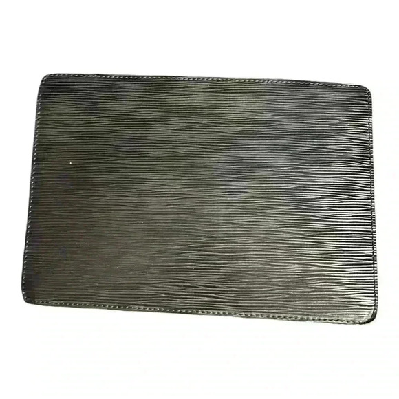 Louis Vuitton Clutch w/LV Dust Bag - Picture 3 of 9